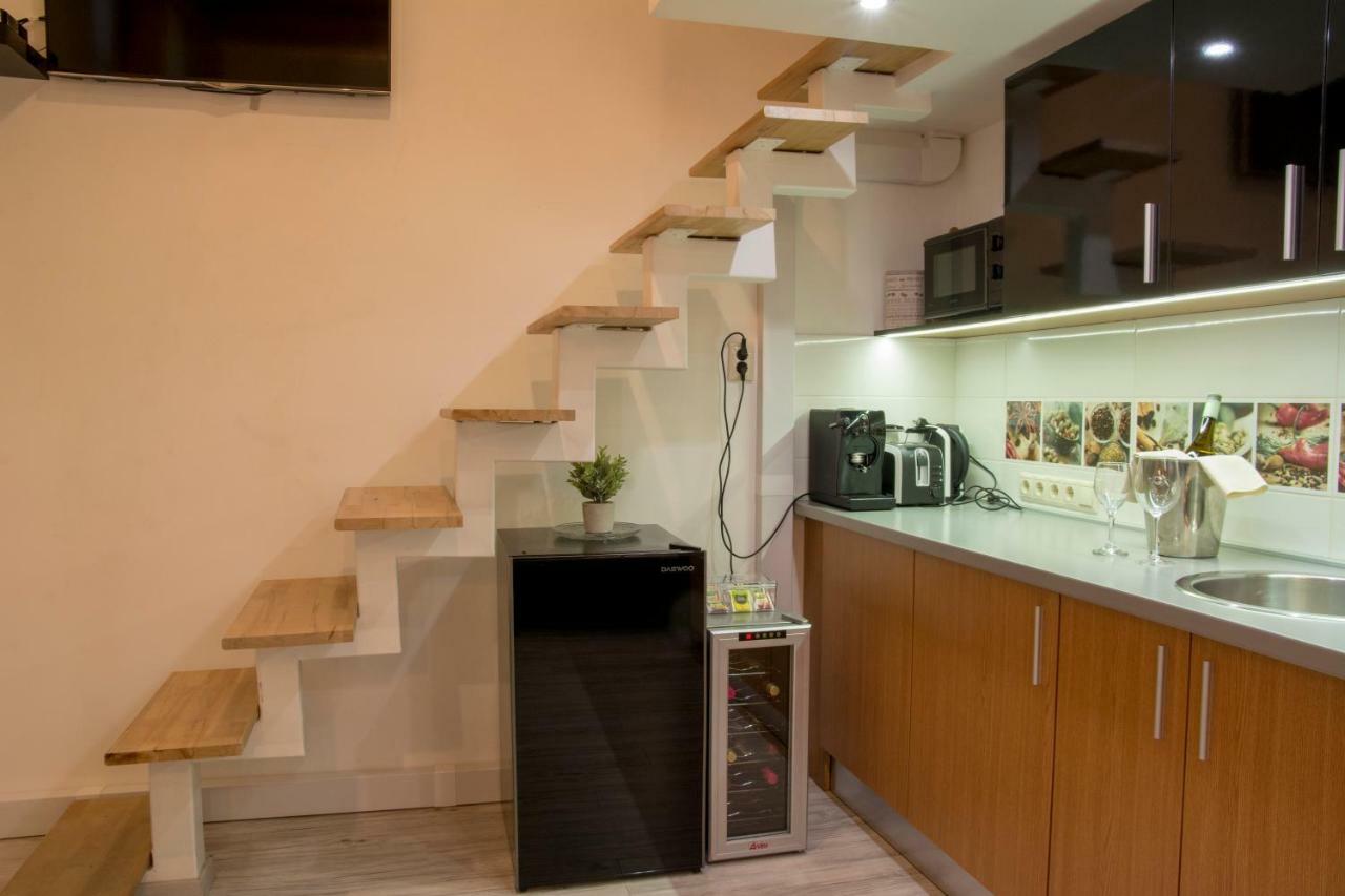 Walkway Apartment Deluxe Budapest Bagian luar foto